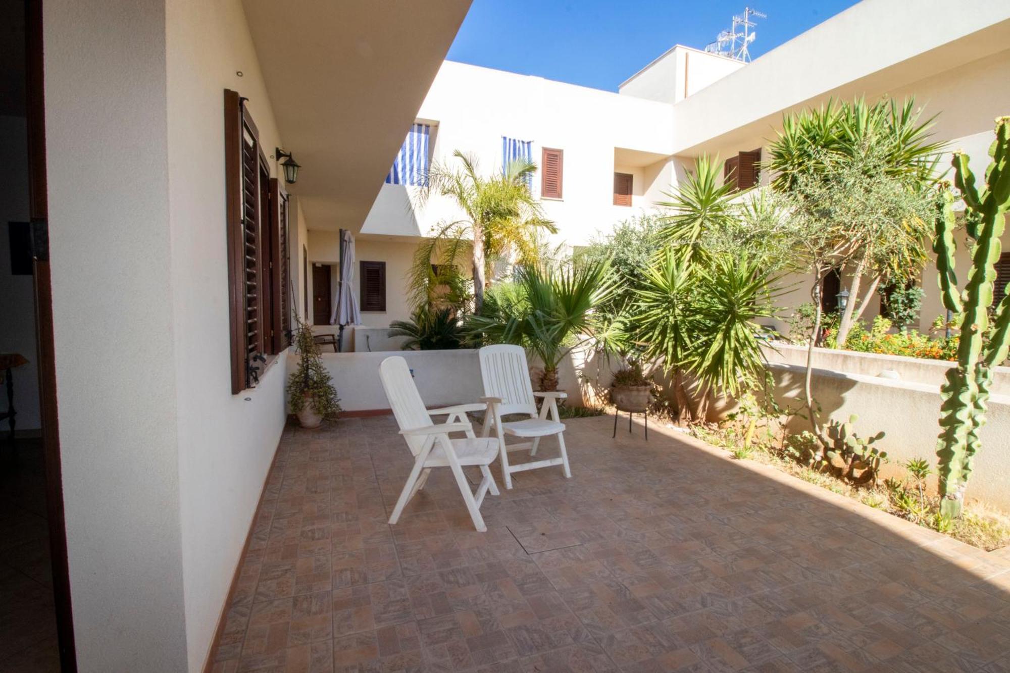 Case Vacanza Cristina Site In Antico Baglio E In Via Abruzzi N 161 San Vito Lo Capo Bagian luar foto